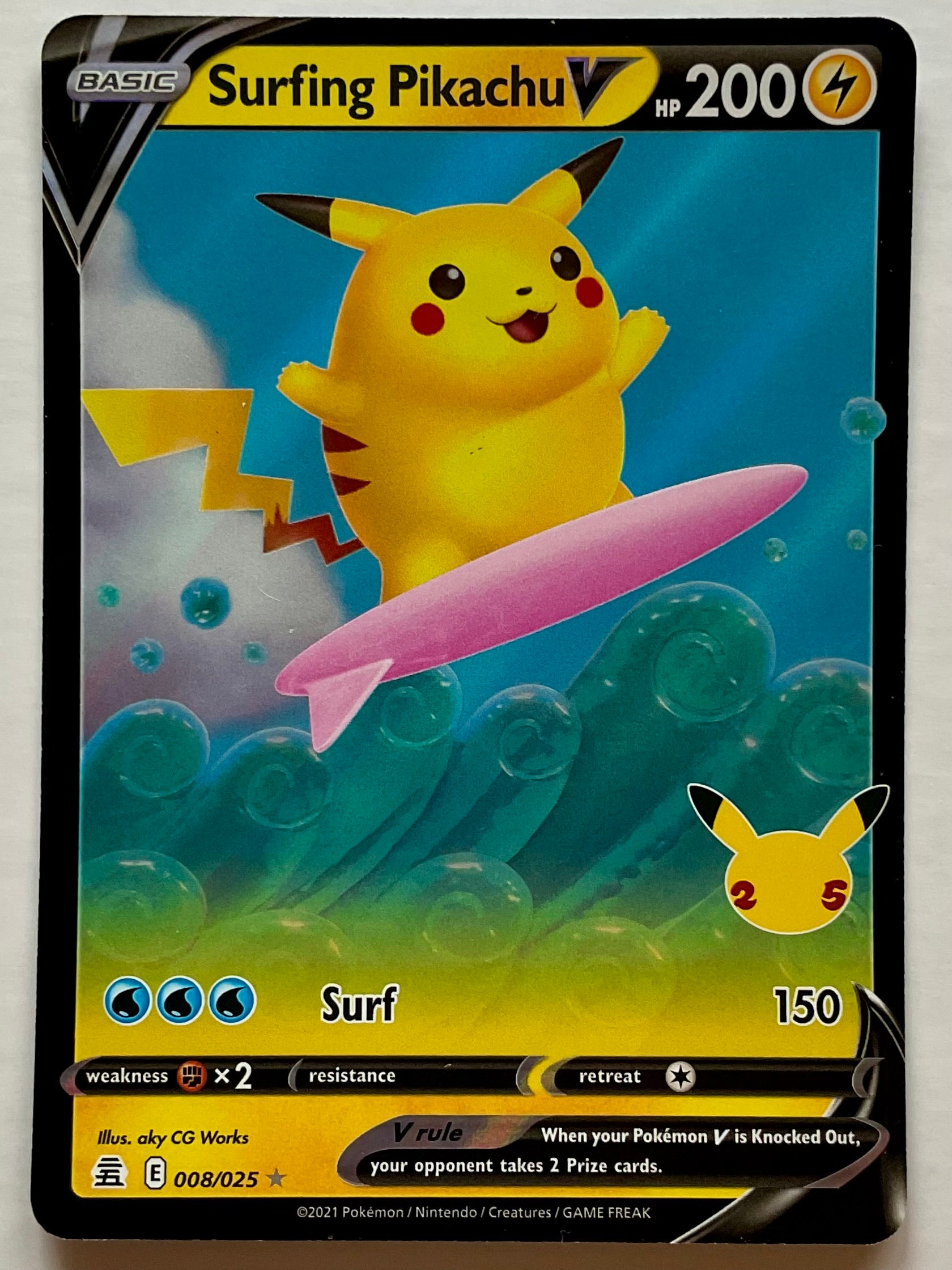 Surfing Pikachu V 008/025 - Pokémon Celebrations