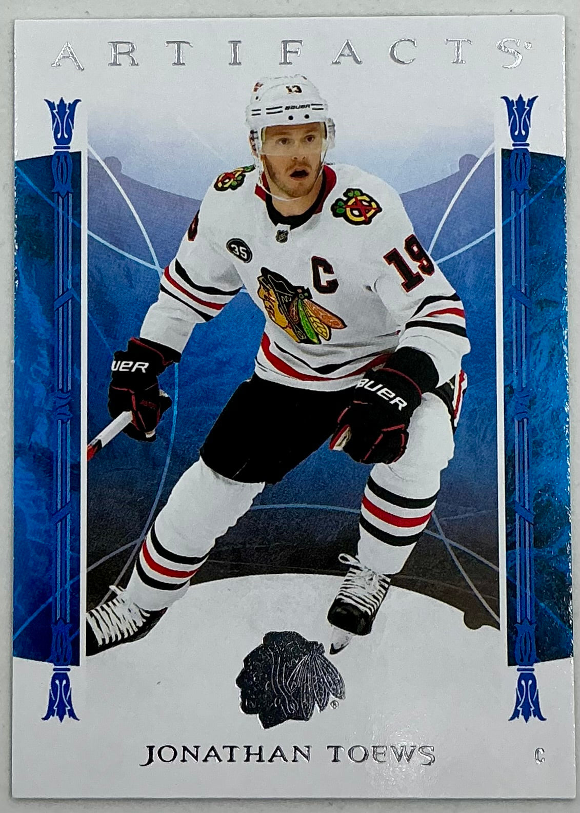 2022-2023 UD Artifacts Jonathan Toews #27