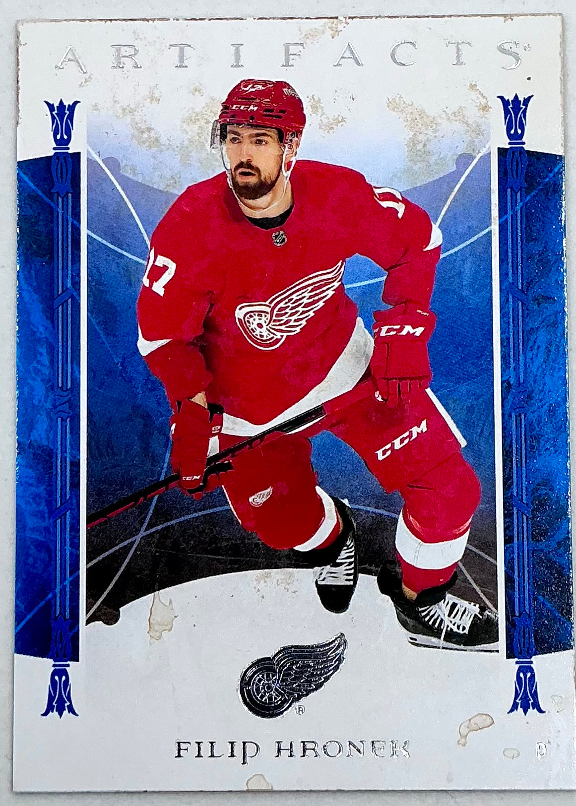 2022-2023 UD Artifacts Filip Hronek #93