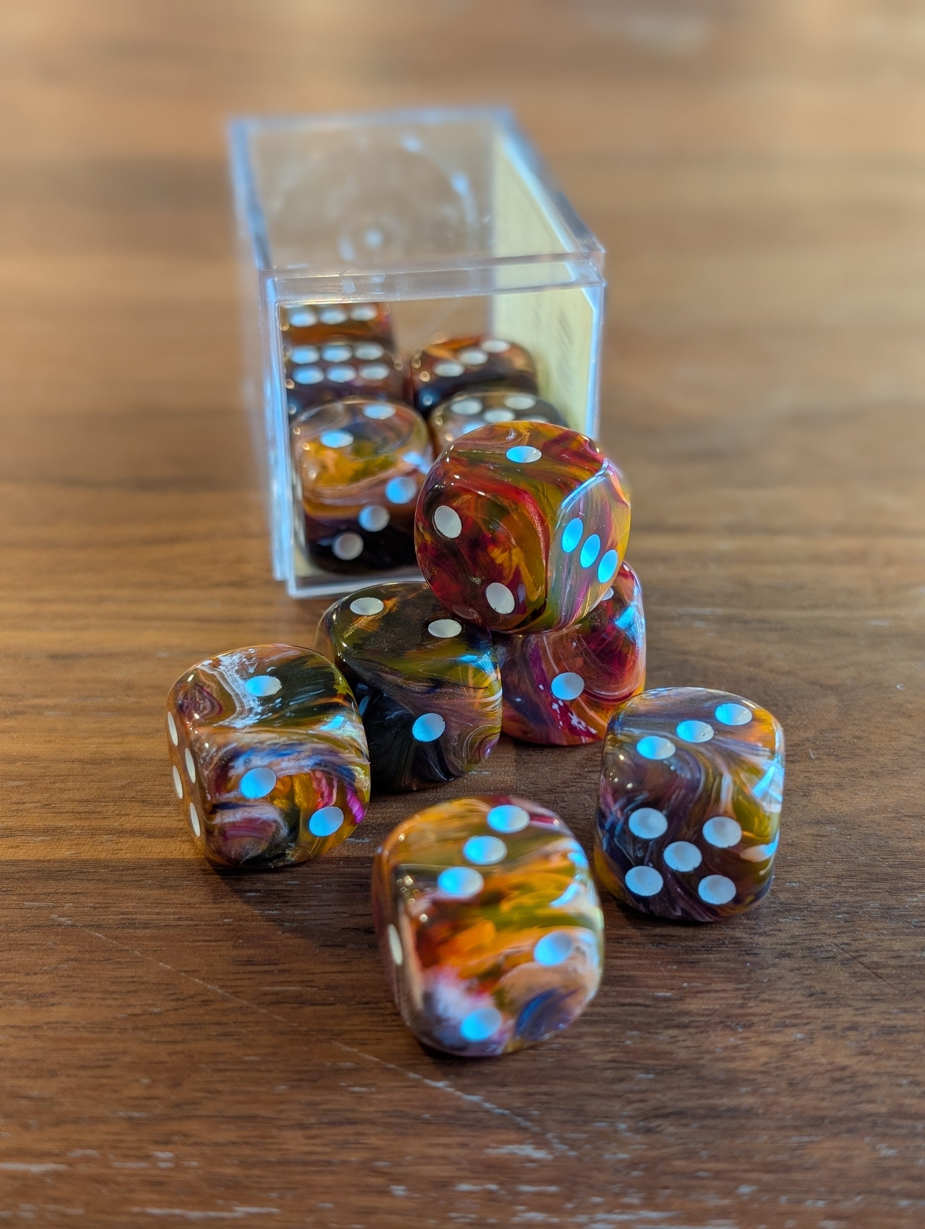 Chessex Symphony™ (White) 16mm