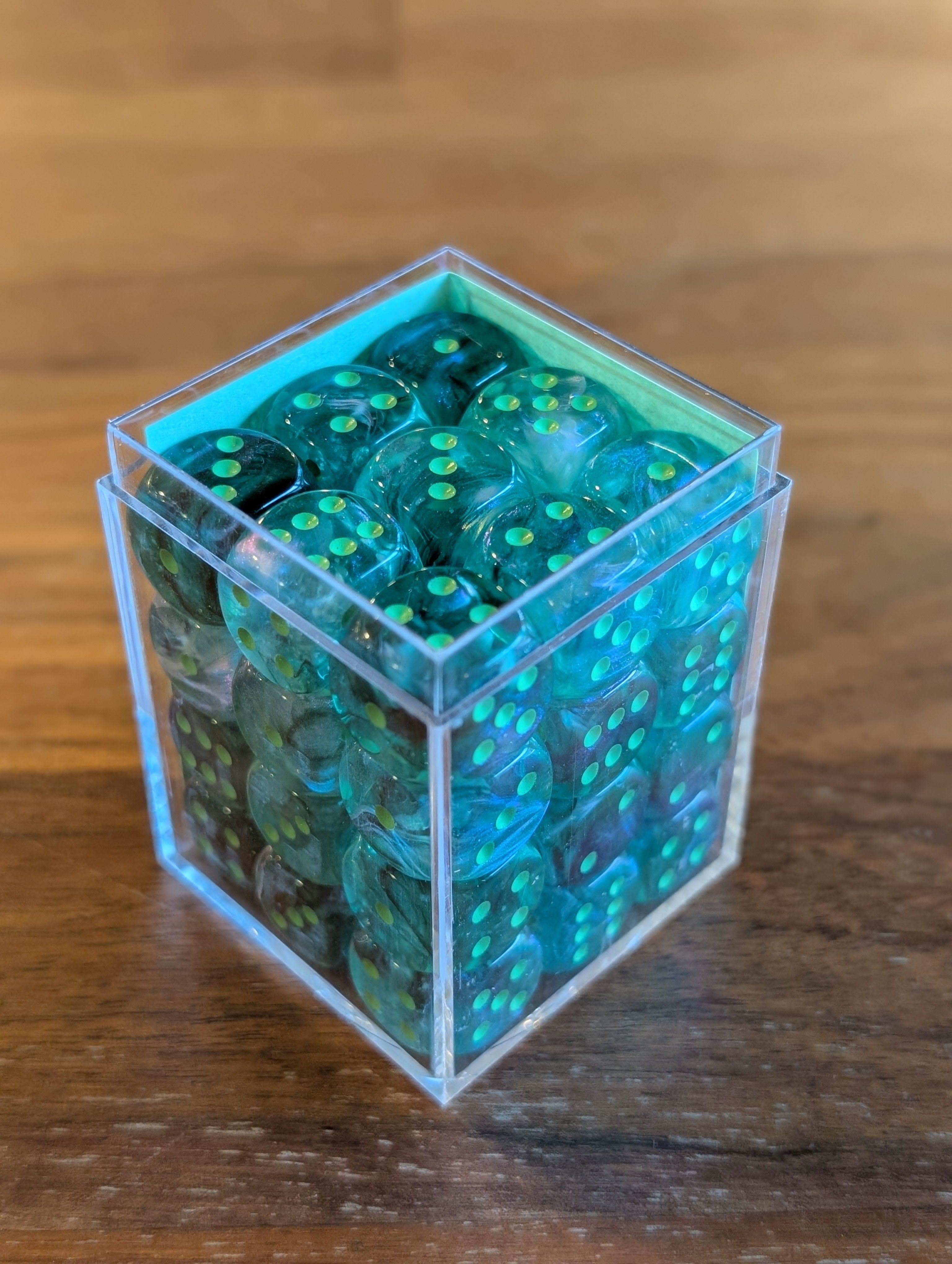 Chessex Kelp (Light Green)