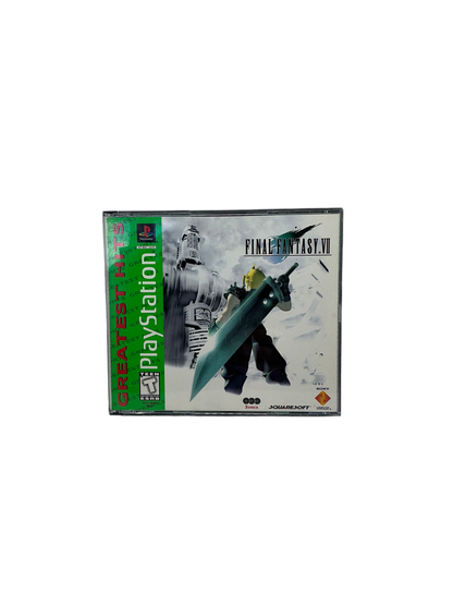 Front cover of Final Fantasy VII game disc case featuring art of main protagonist Cloud Strife and his overlarge sword. Greatest Hits edition denoted by the green bar on the left side of the case.