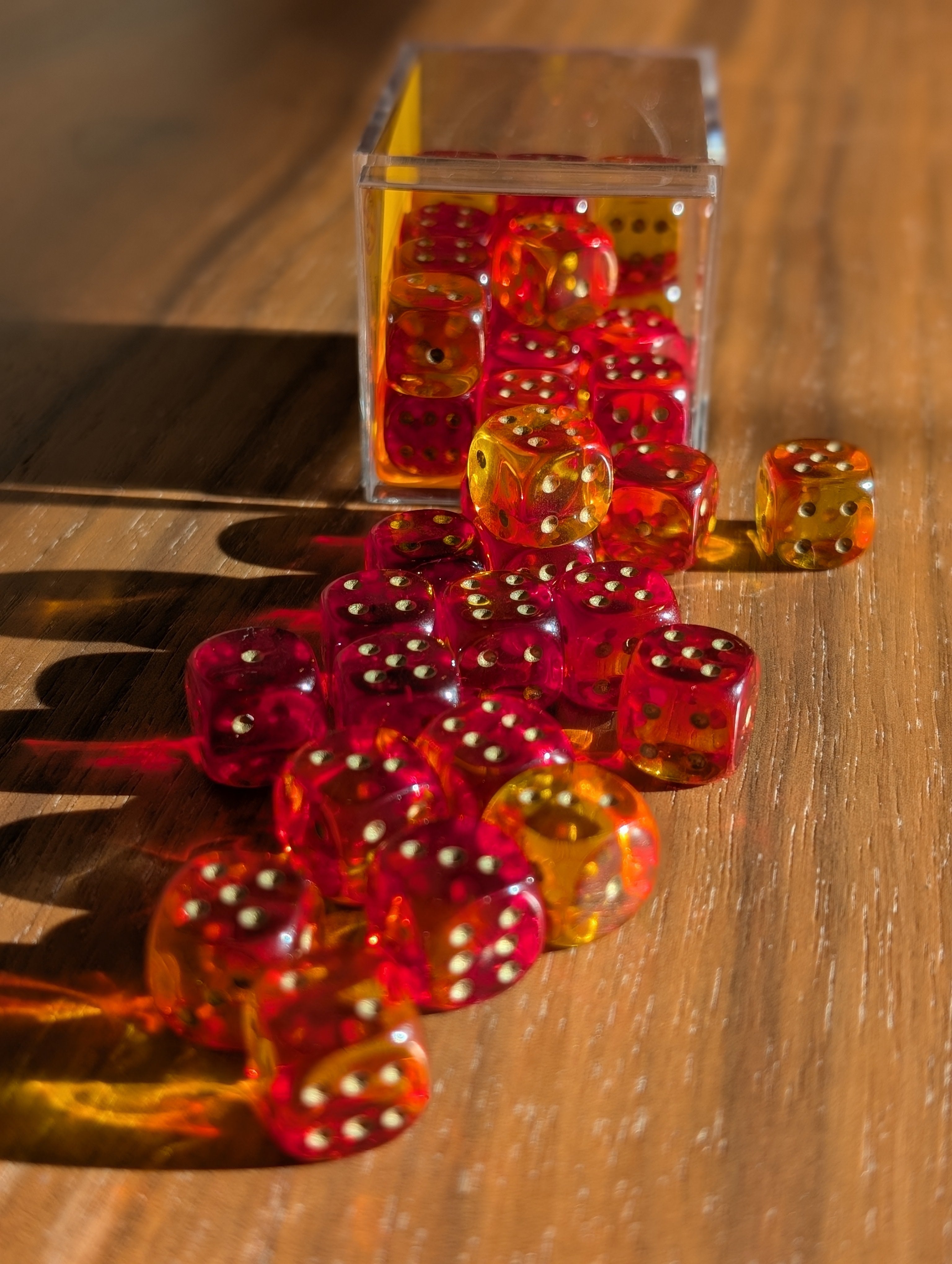 Chessex Translucent Red-Yellow (Gold)